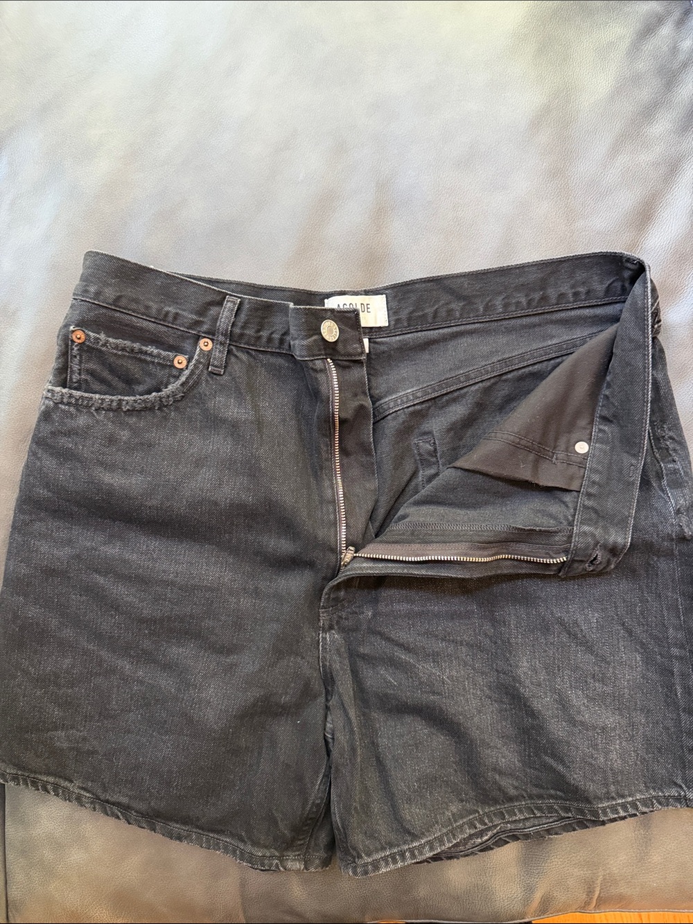 Agolde Stella Short - Picture 5 of 6